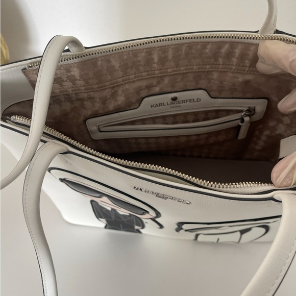 New and used purses un excellent condition only used couple times. - Picture 4 of 15